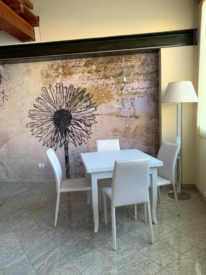 Il Vicoletto Holiday House 沃尔塔曼托瓦纳 外观 照片