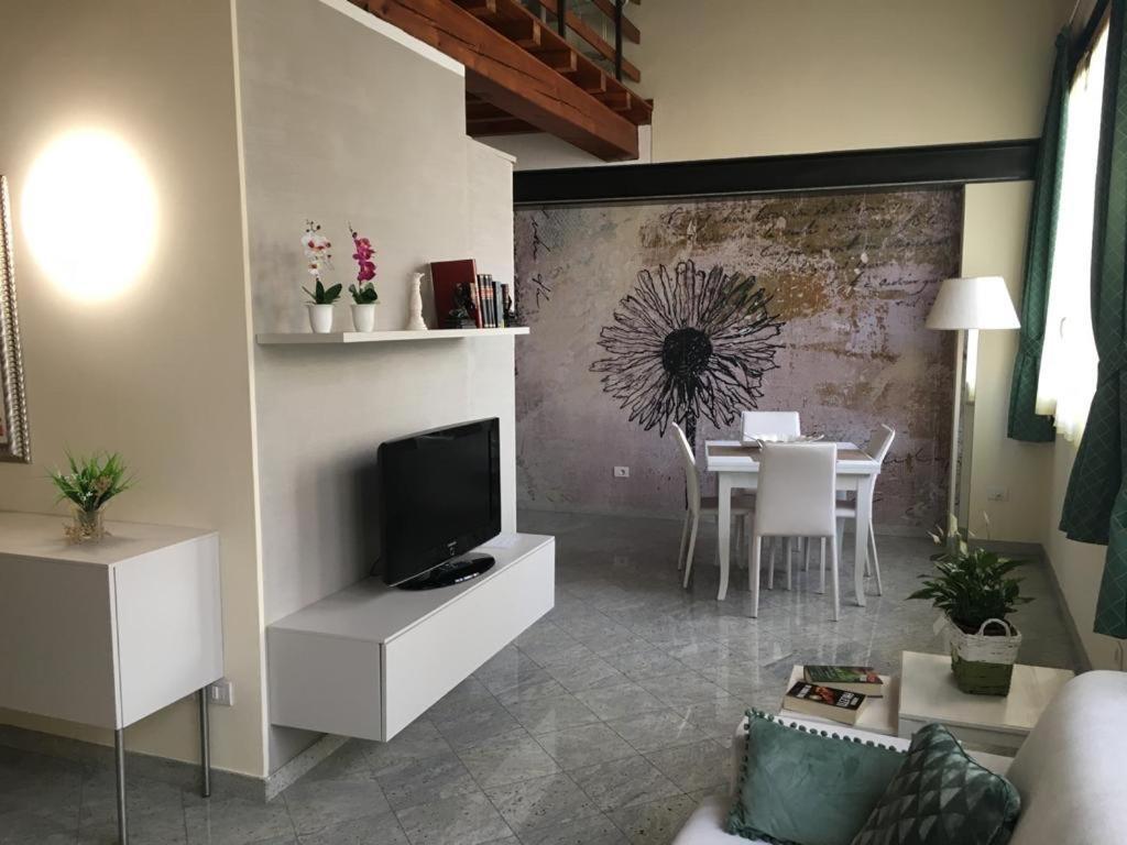 Il Vicoletto Holiday House 沃尔塔曼托瓦纳 外观 照片
