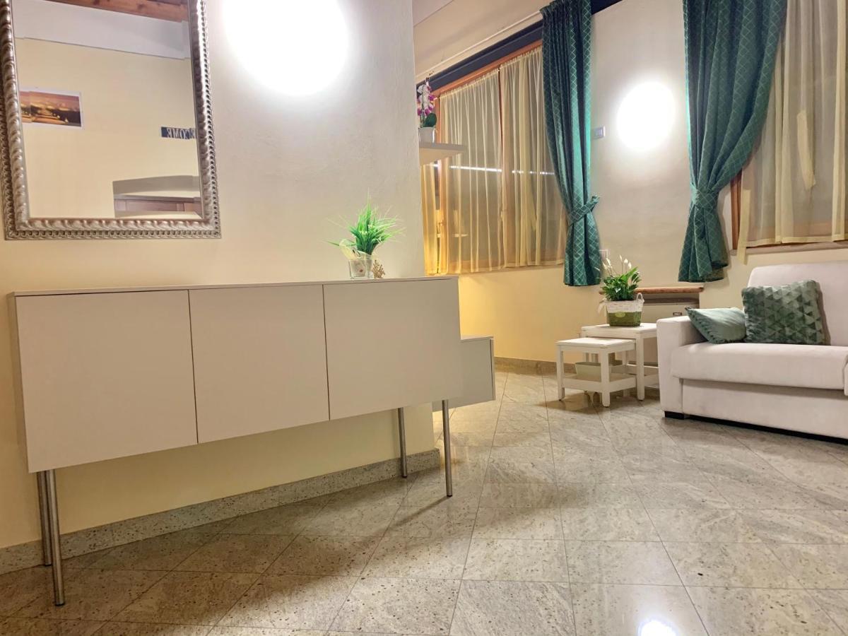 Il Vicoletto Holiday House 沃尔塔曼托瓦纳 外观 照片